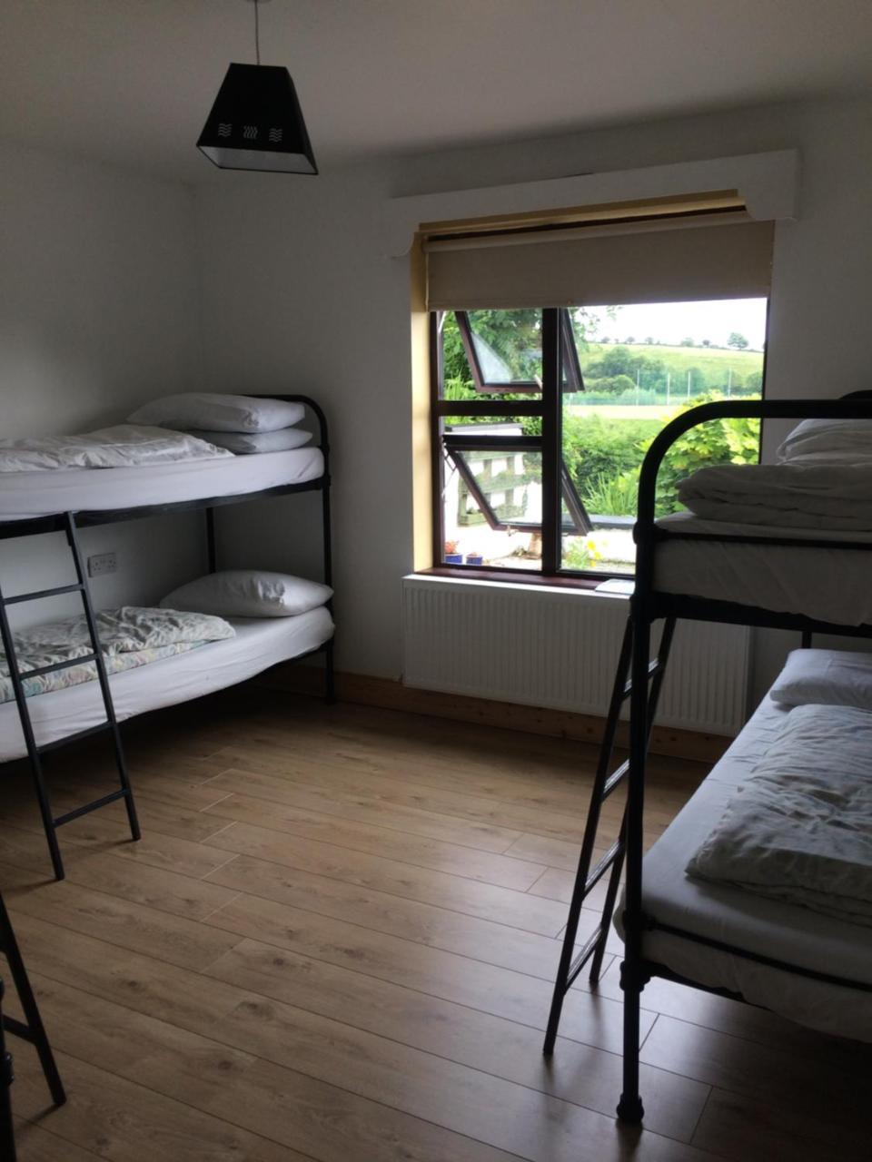 Donegal Town Independent Hostel מראה חיצוני תמונה