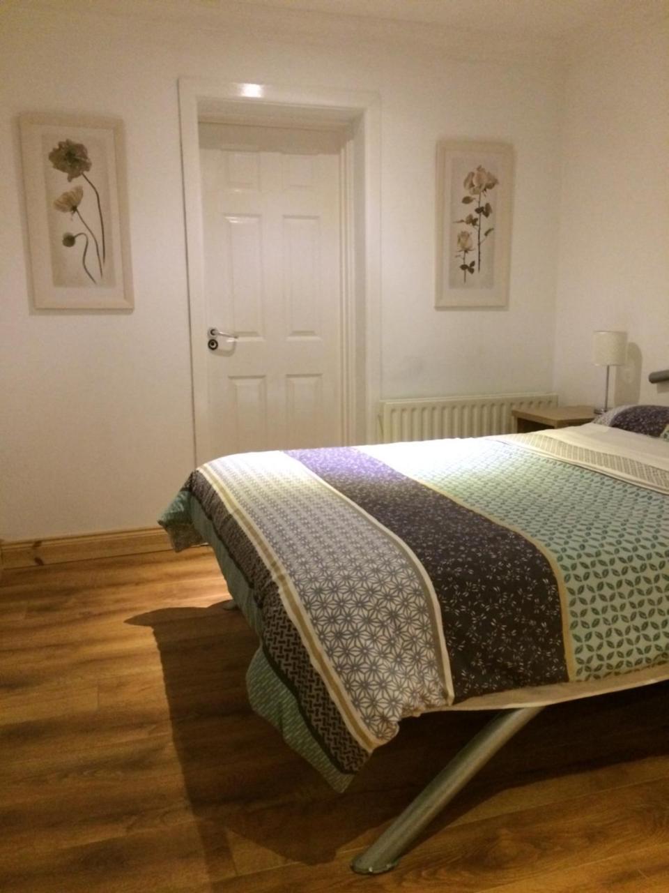 Donegal Town Independent Hostel מראה חיצוני תמונה