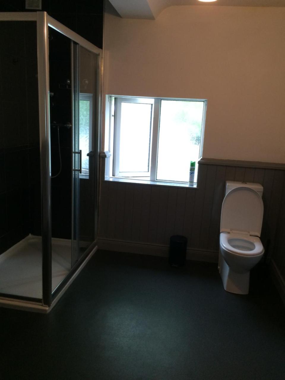 Donegal Town Independent Hostel מראה חיצוני תמונה
