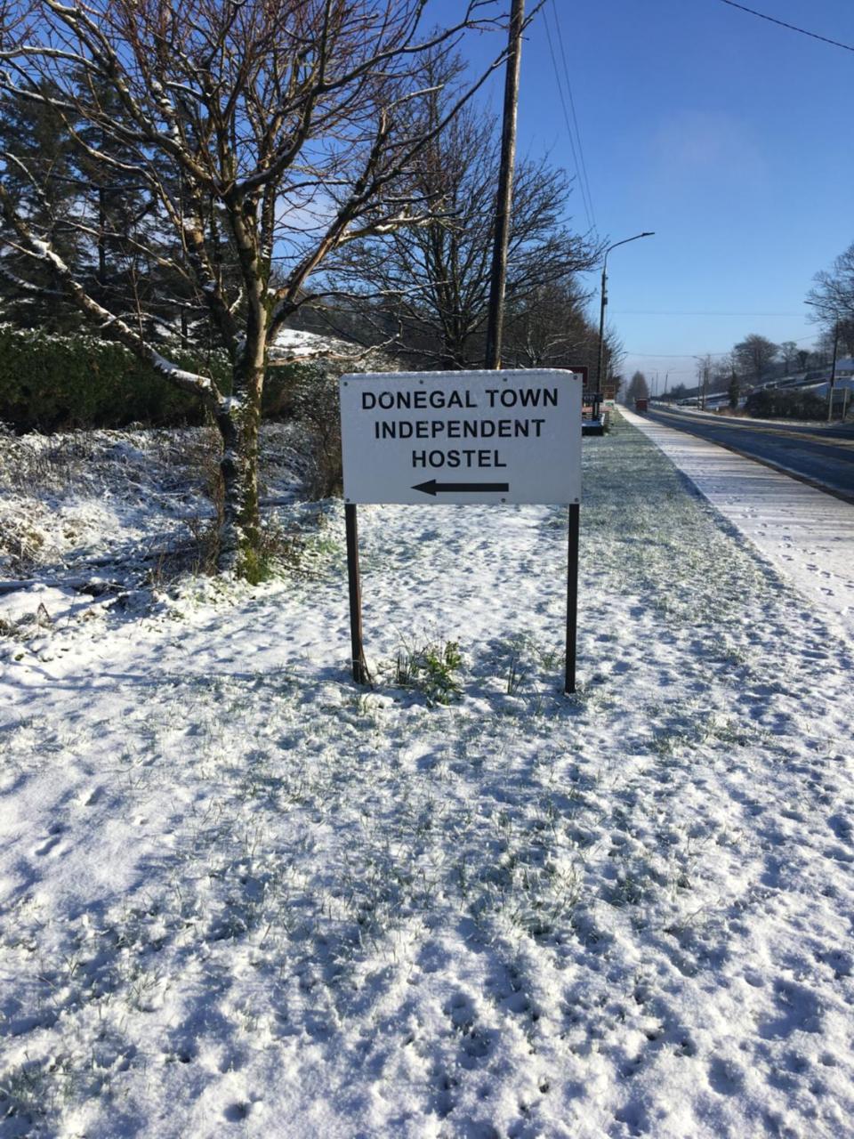 Donegal Town Independent Hostel מראה חיצוני תמונה