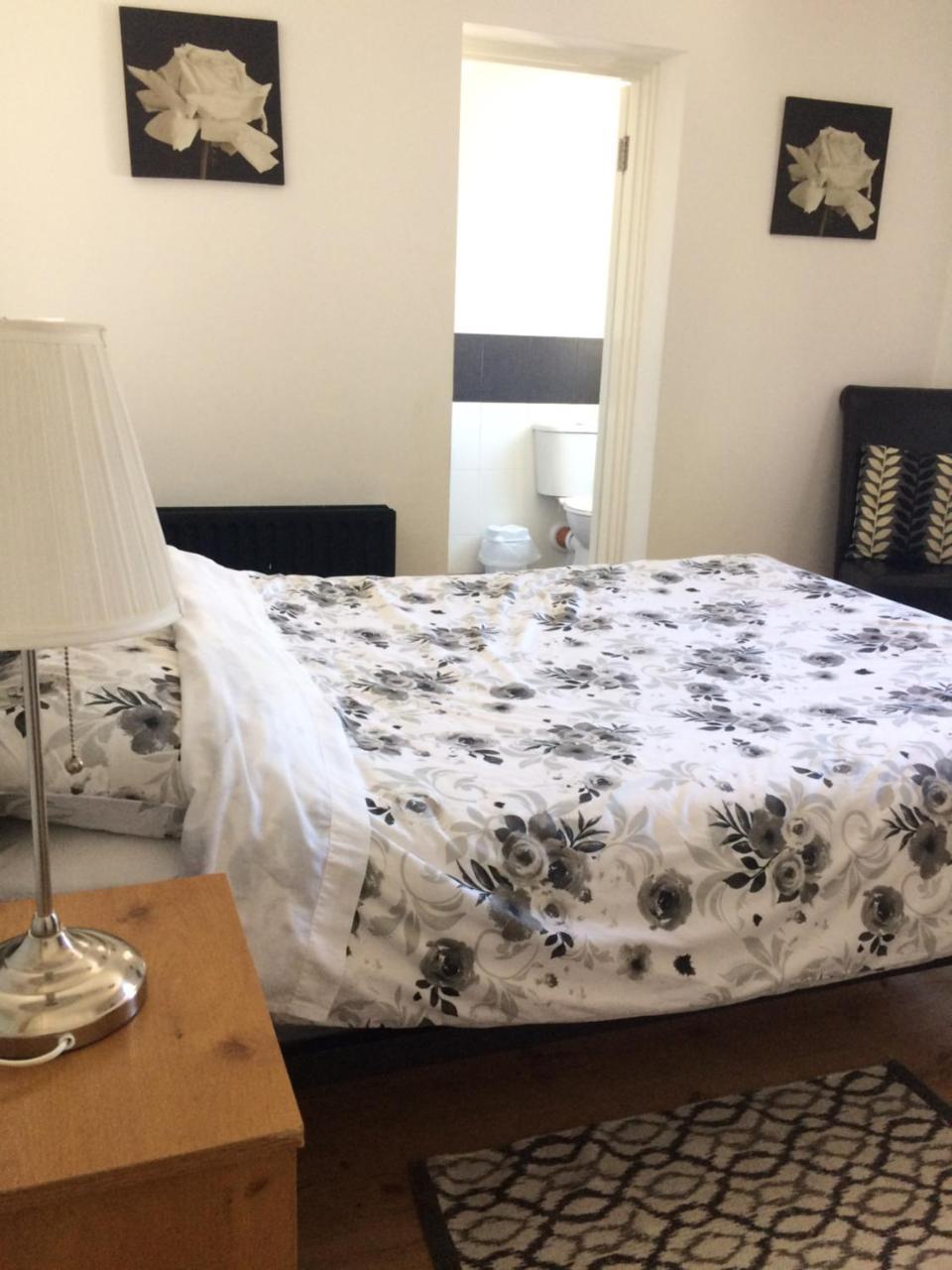 Donegal Town Independent Hostel מראה חיצוני תמונה